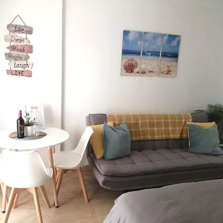 Aguila, Apartment *